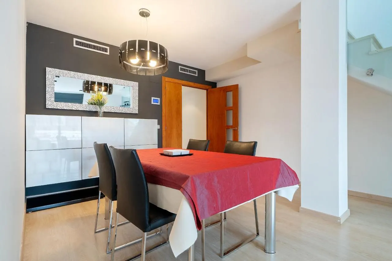 Apartment Hauzify I Apartament Ponent Pineda de Mar Spanien