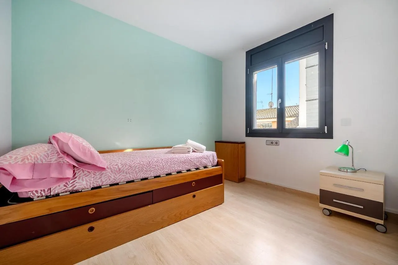 Hauzify I Apartament Ponent Pineda de Mar 0*,